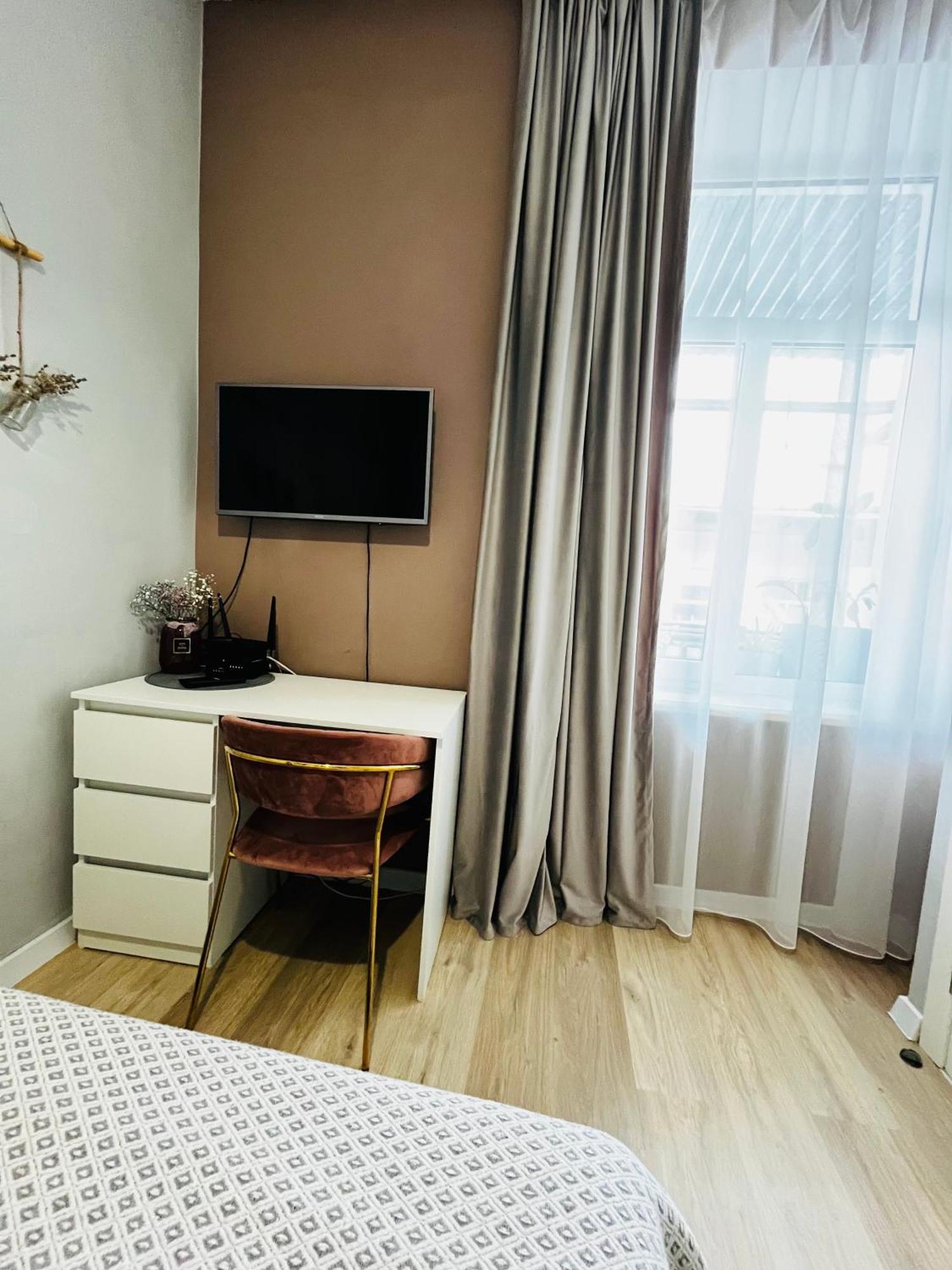 Iren Smart Apartment Lviv Kültér fotó